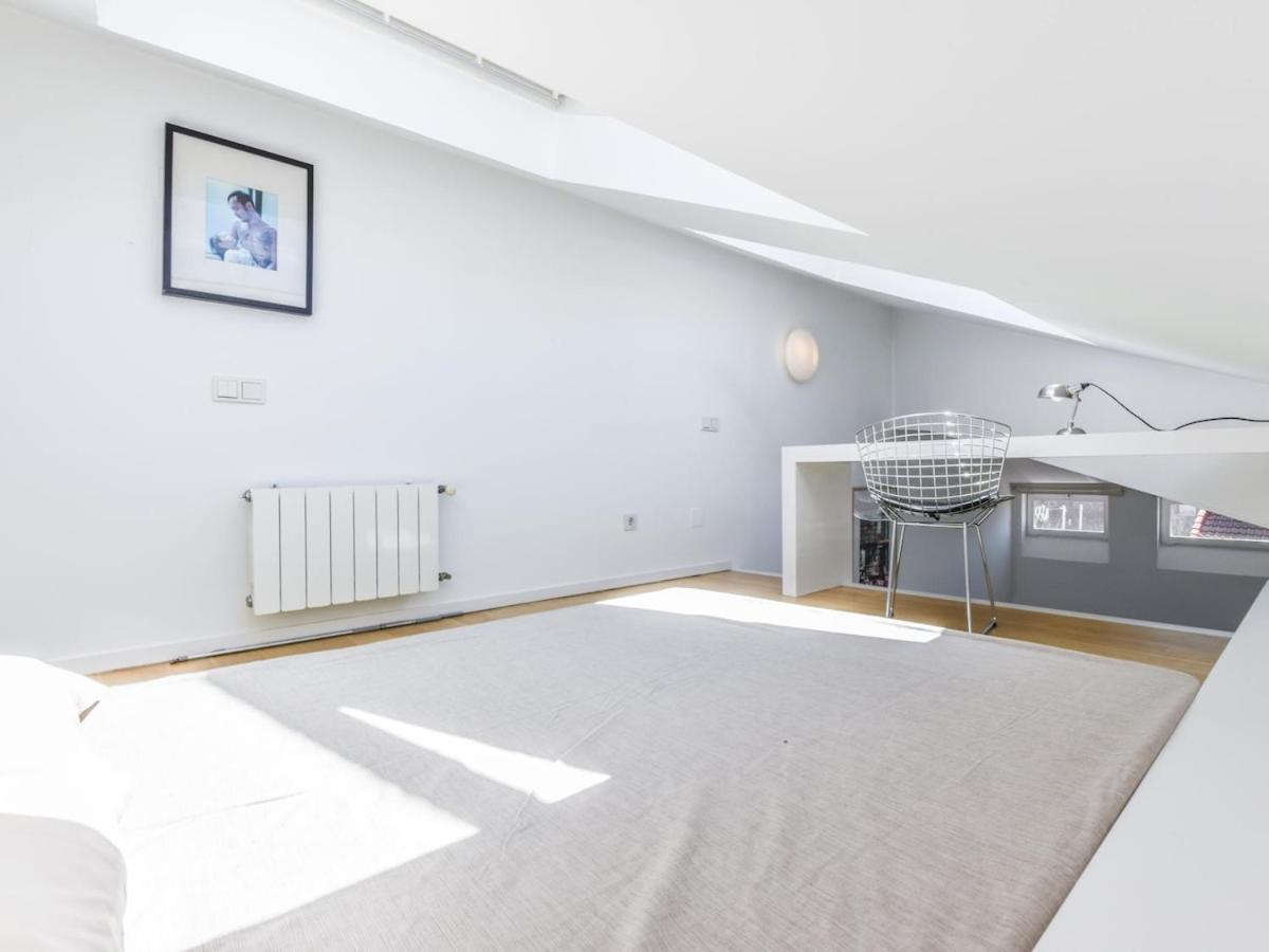 Apartamento De Diseno De Lujo En Lavapies Alquiler Temporal Мадрид Екстериор снимка