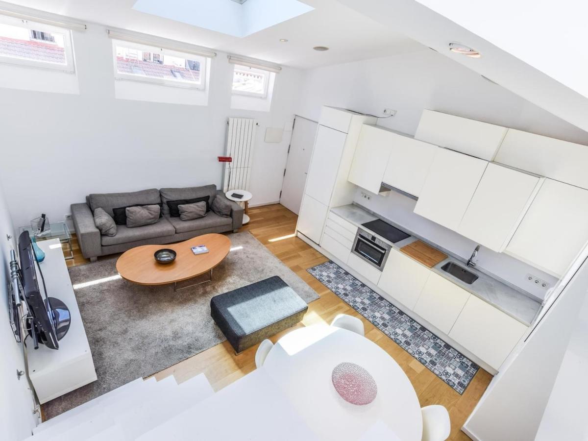 Apartamento De Diseno De Lujo En Lavapies Alquiler Temporal Мадрид Екстериор снимка