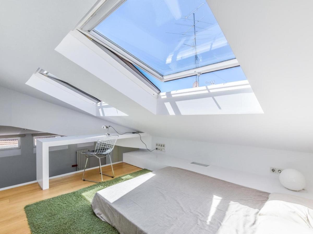 Apartamento De Diseno De Lujo En Lavapies Alquiler Temporal Мадрид Екстериор снимка