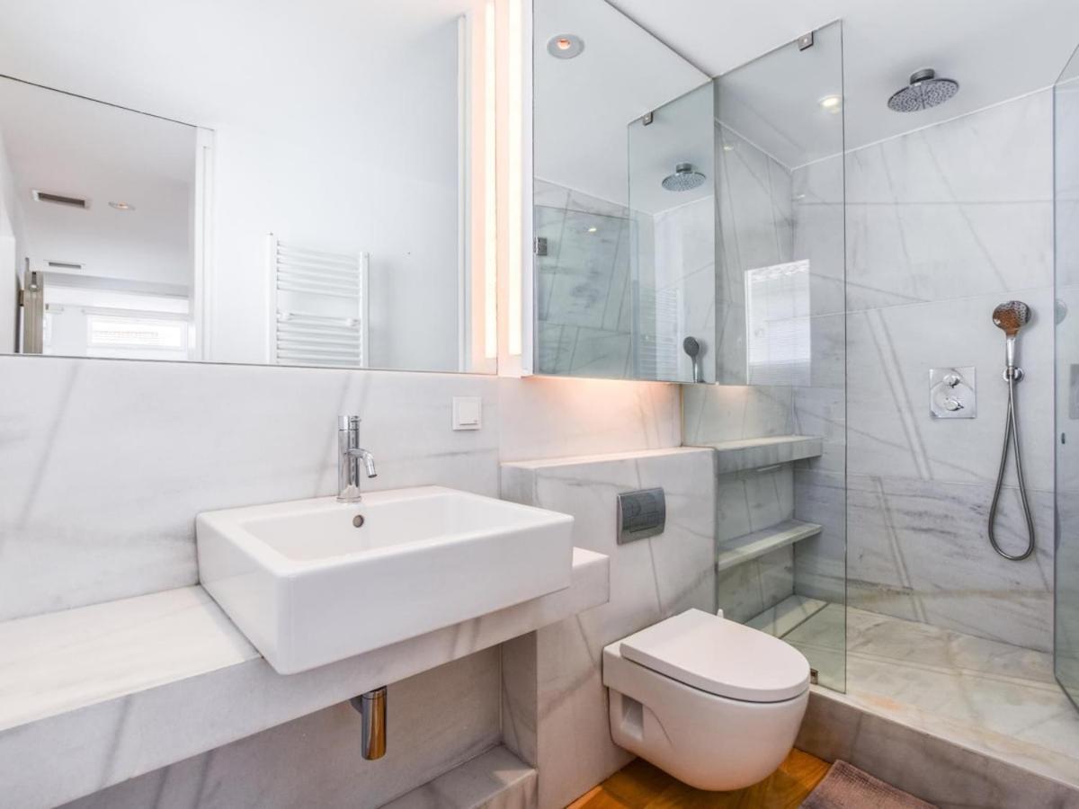 Apartamento De Diseno De Lujo En Lavapies Alquiler Temporal Мадрид Екстериор снимка